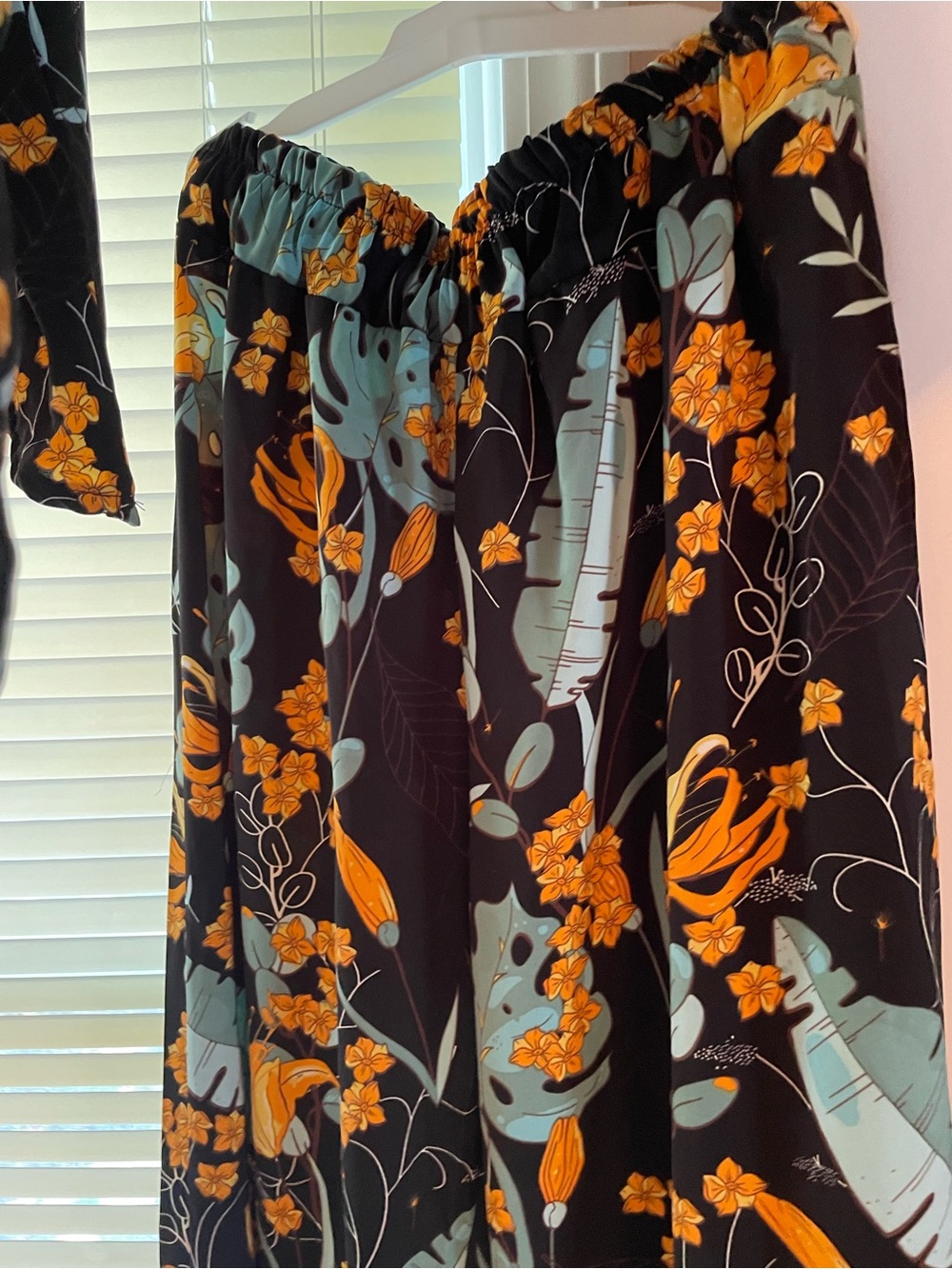 Black Floral Two-Piece Set with Blue and Mustard Botanical Print Kimono palazzo - Picture 4 of 6
